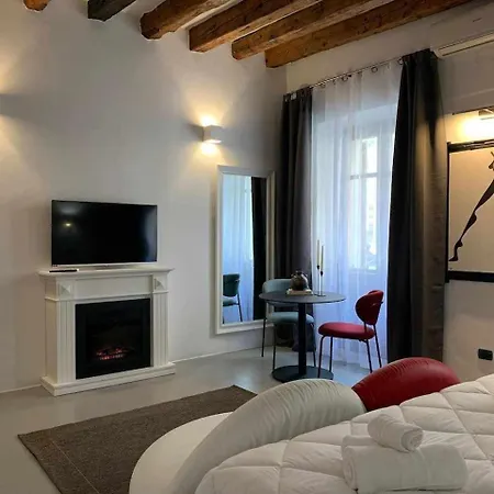 Guest house C&o Savoia Deluxe