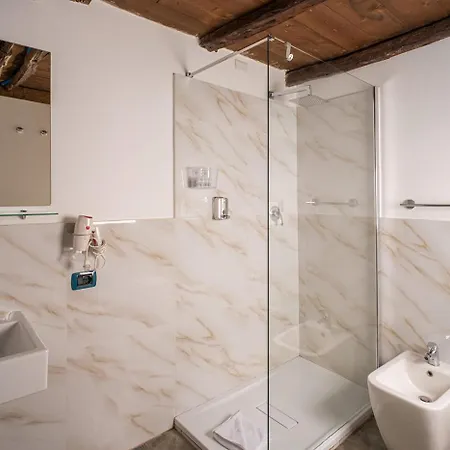 C&o Savoia Deluxe Guest house 4*