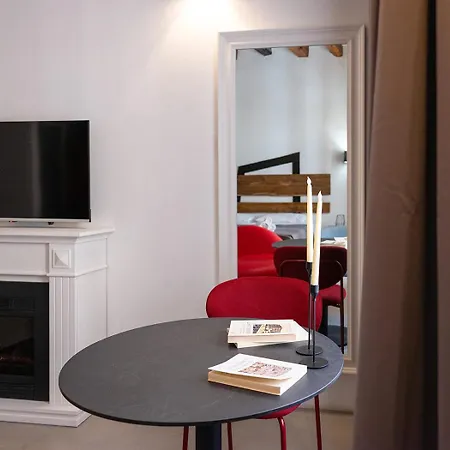 C&o Savoia Deluxe Konukevi Cagliari